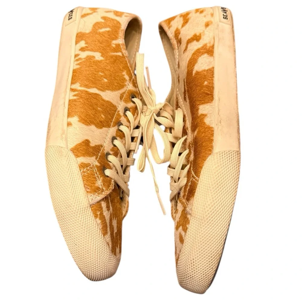 SeaVees Women’s Cowhide Sneakers – Size 9